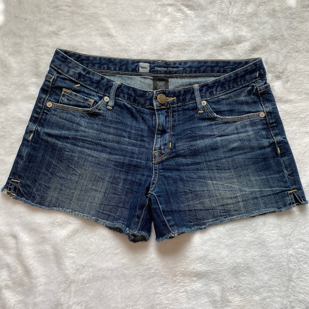Blue Jean Shorts with Raw Hem, hip and trendy, stretchy comfort, versatile